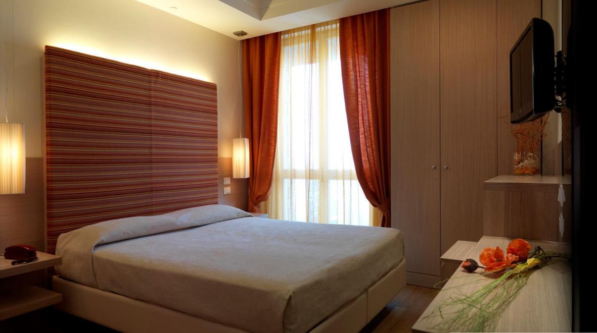 Alexandra Plaza Hotel 리치오네 외부 사진