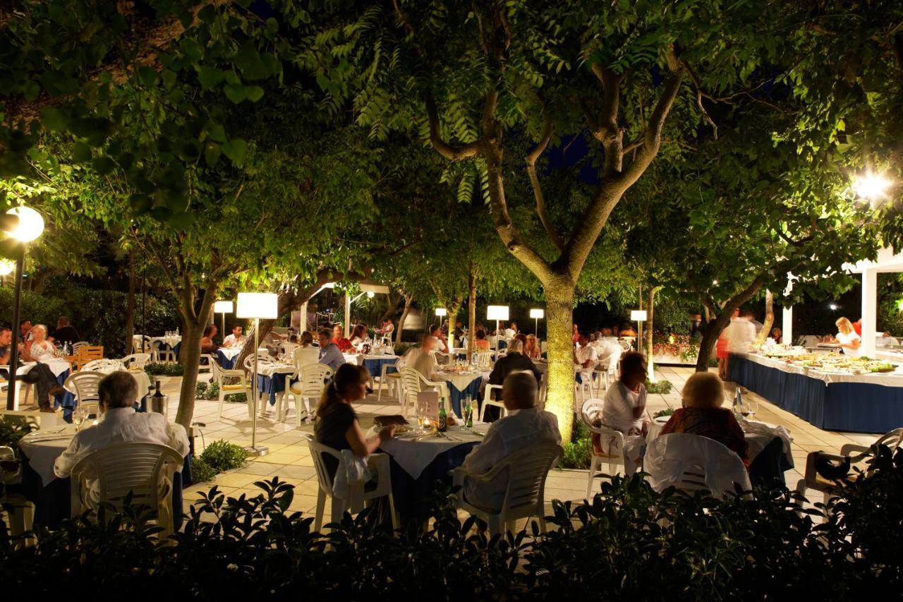 Alexandra Plaza Hotel 리치오네 외부 사진