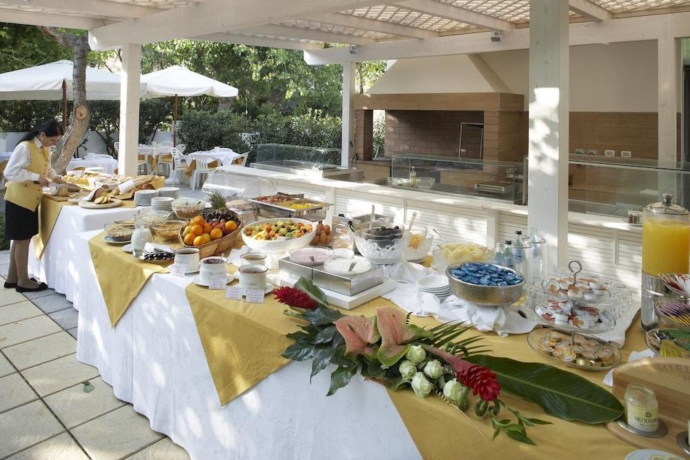 Alexandra Plaza Hotel 리치오네 외부 사진
