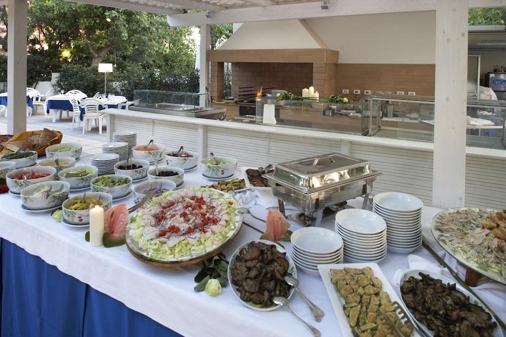 Alexandra Plaza Hotel 리치오네 외부 사진